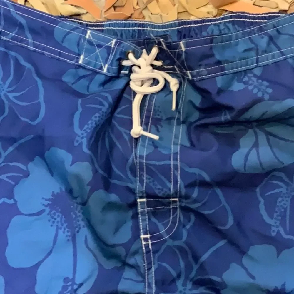 Chaps blue Floral print swim trunks S